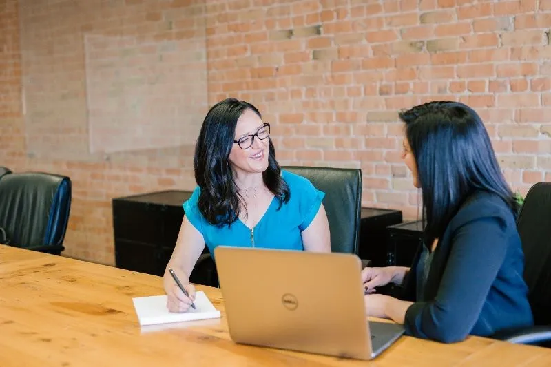 Consigue una cultura de feedback correcto en la comunicación interna de tu empresa